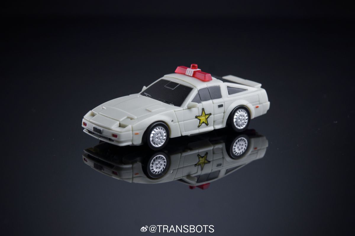 MX-Mini-01 Fuzz (Streewise) New Color Images from X-Transbots